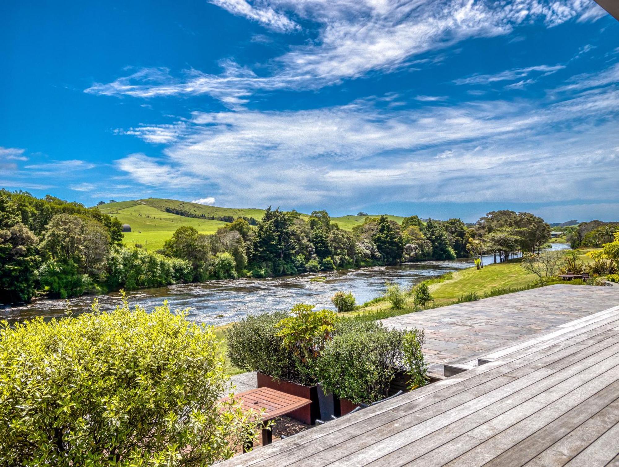 Te Awa Lodge パイヒア エクステリア 写真