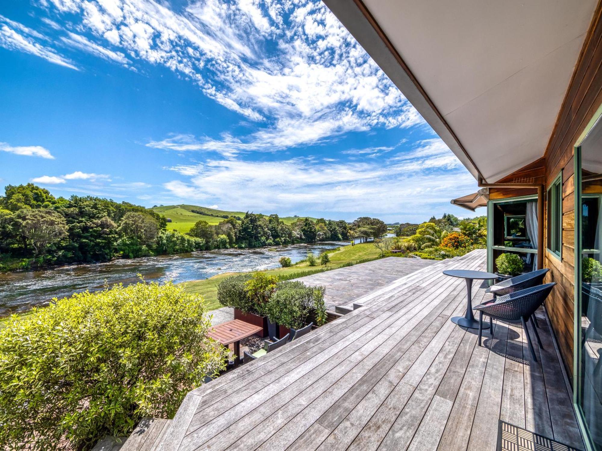 Te Awa Lodge パイヒア エクステリア 写真