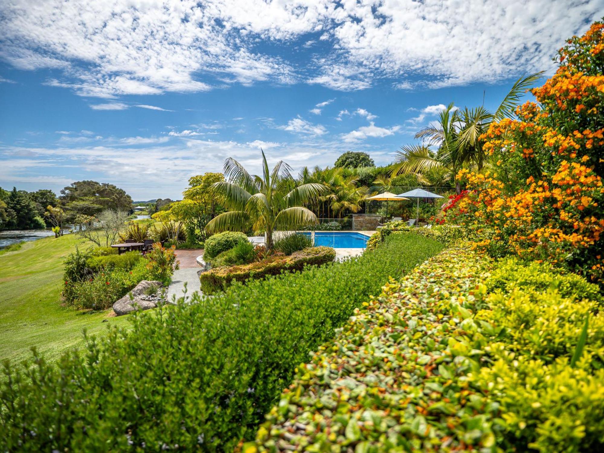 Te Awa Lodge パイヒア エクステリア 写真